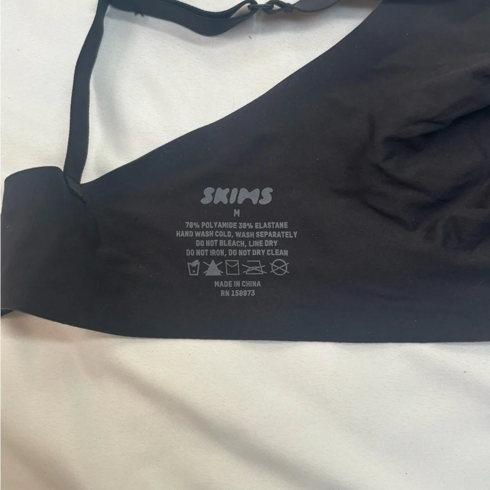 Skims bra no pads size medium black comfy - Picture 3 of 3